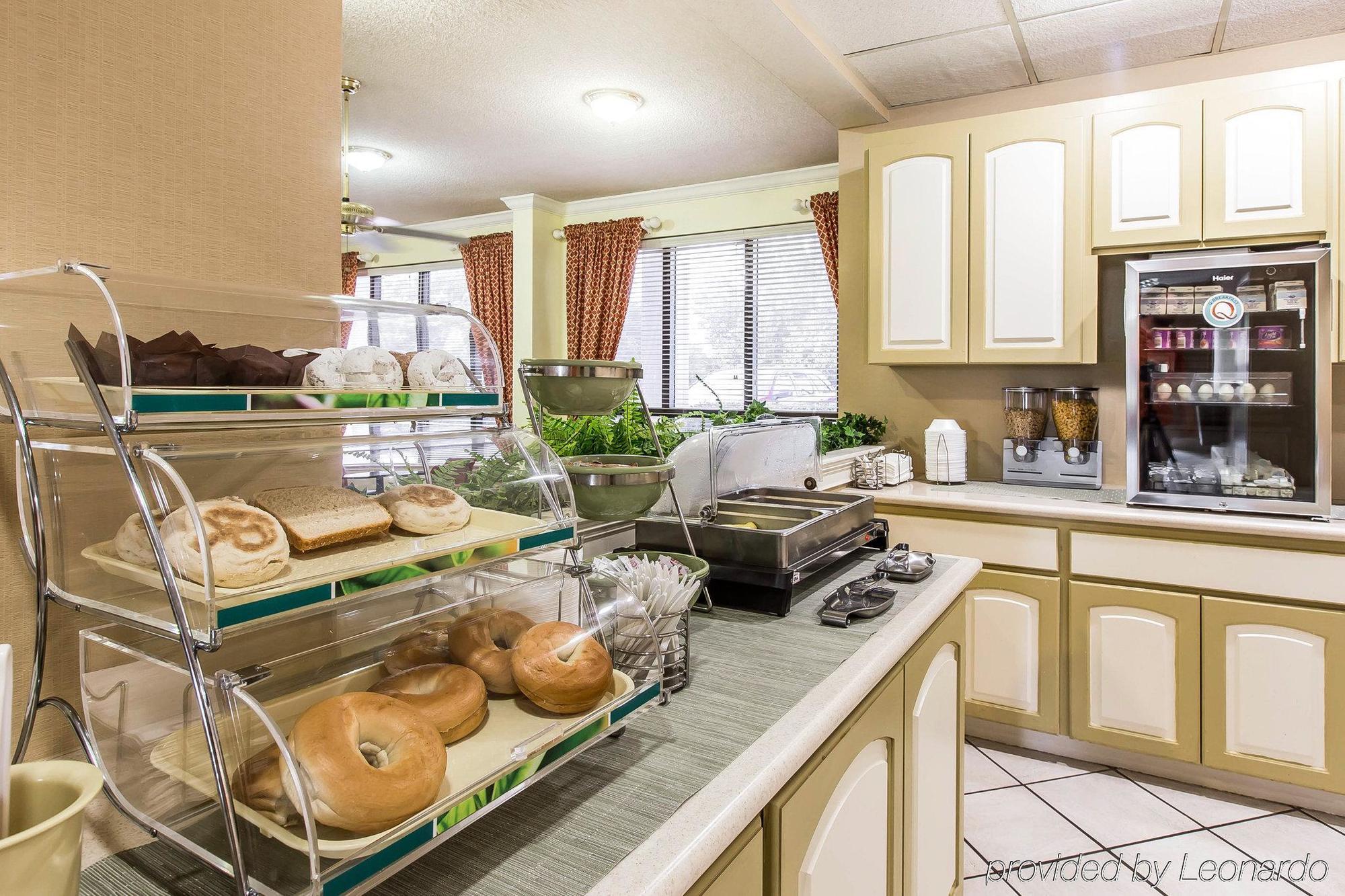 瓦尔多斯塔购物中心品质酒店 外观 照片
